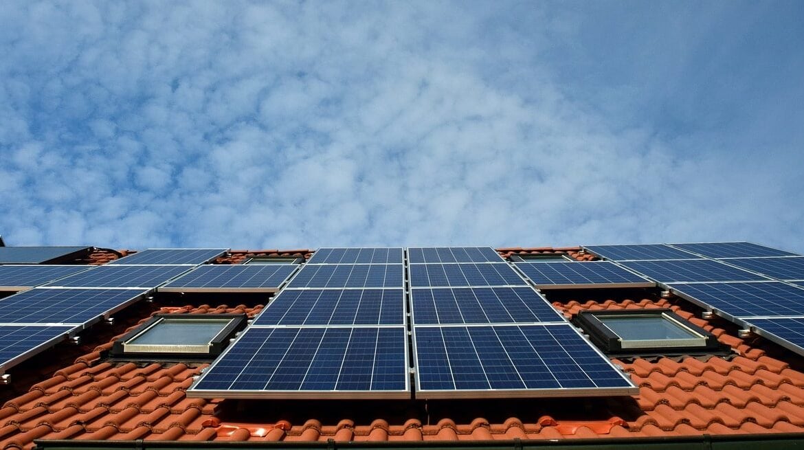 The Benefits of Getting Solar Panels